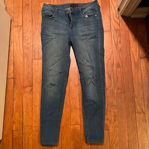 Celebrity Pink Skinny Jeggings